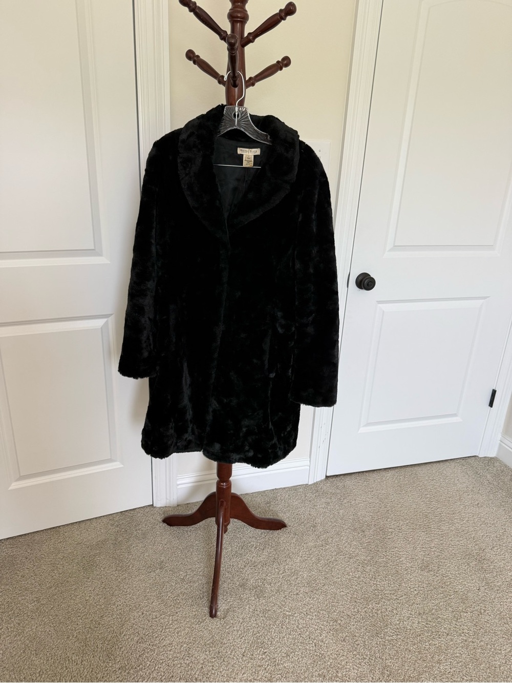 White House Black Market Black Faux-Fur Teddy Coat